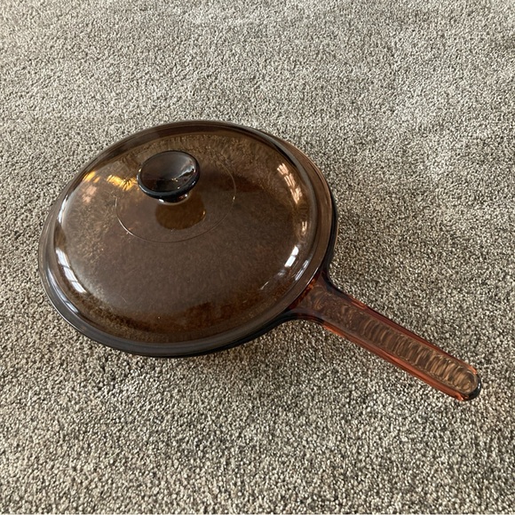 Pyrex Other - Pyrex Corning Vision Ware Amber 10” Glass Skillet With Lid Fry Pan Waffle Bottom